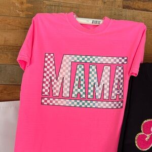 Checkered mama tee